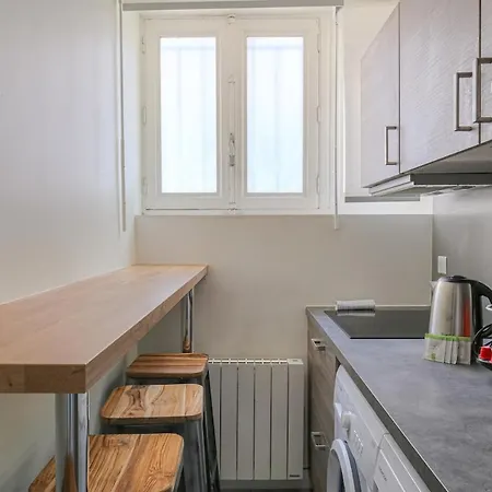 Appartement Moderne Avec 2 Chambres, Cœur De